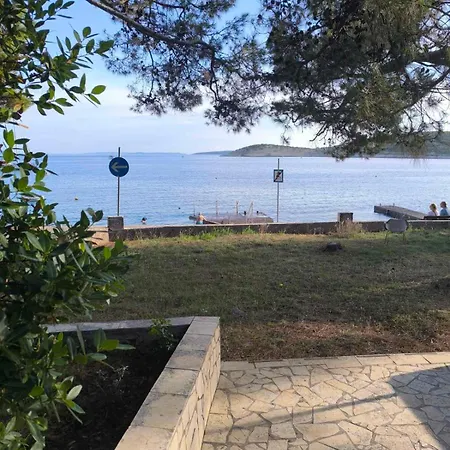 Apartment Seaside Perla Martinscica (Cres)