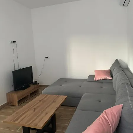 Apartment Seaside Perla *